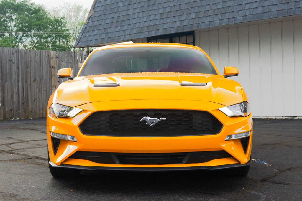 2018 Ford Mustang ECO Premium photo