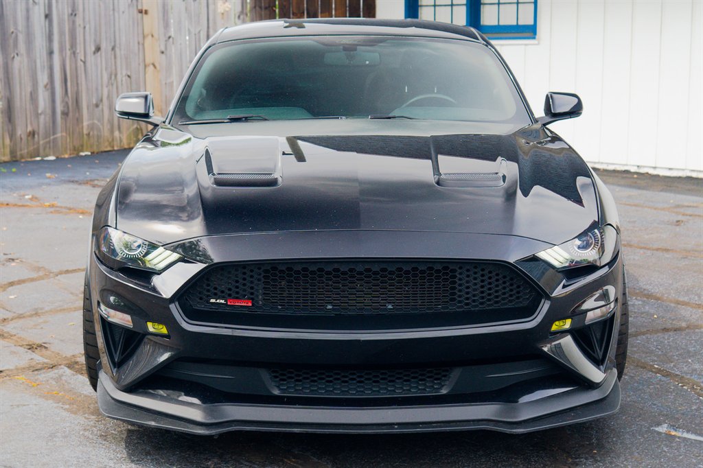 2019 Ford Mustang GT Premium photo