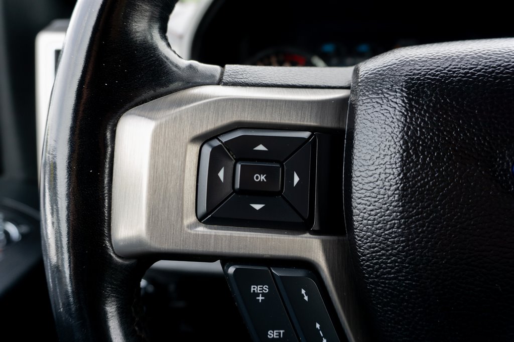 2018 Ford F150 Platinum photo