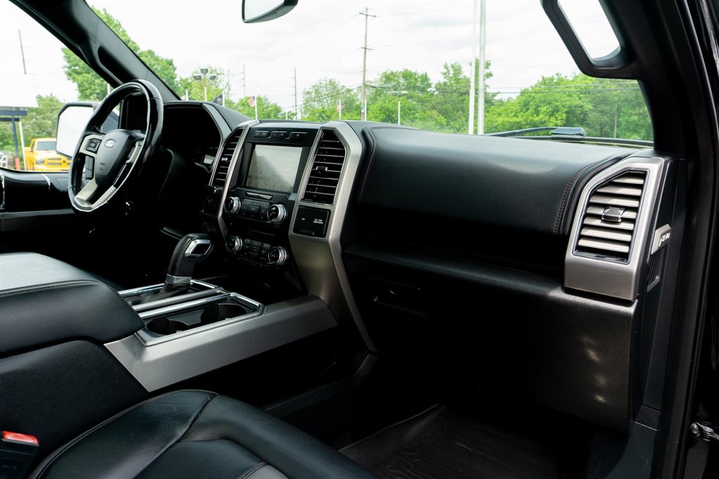 2018 Ford F150 Platinum photo