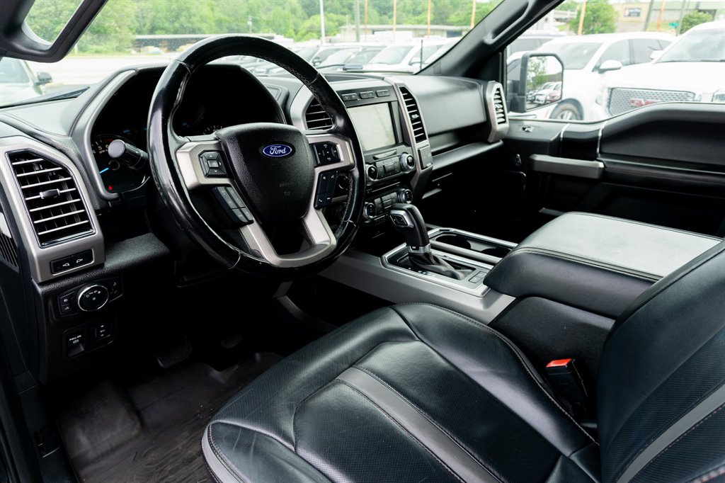 2018 Ford F150 Platinum photo