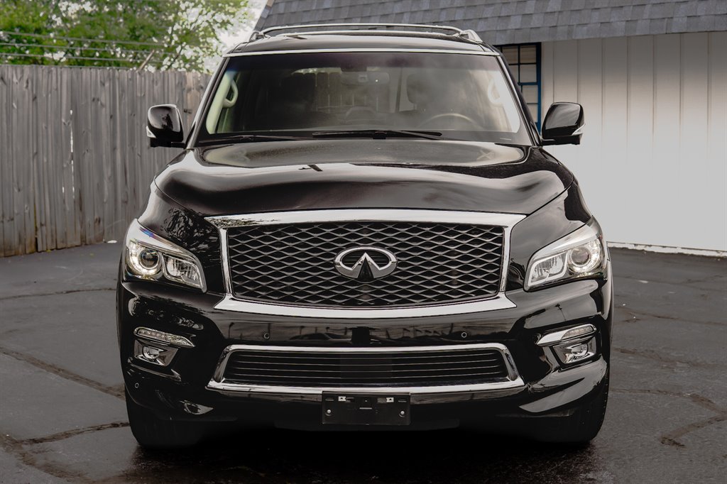 2016 Infiniti QX80 photo