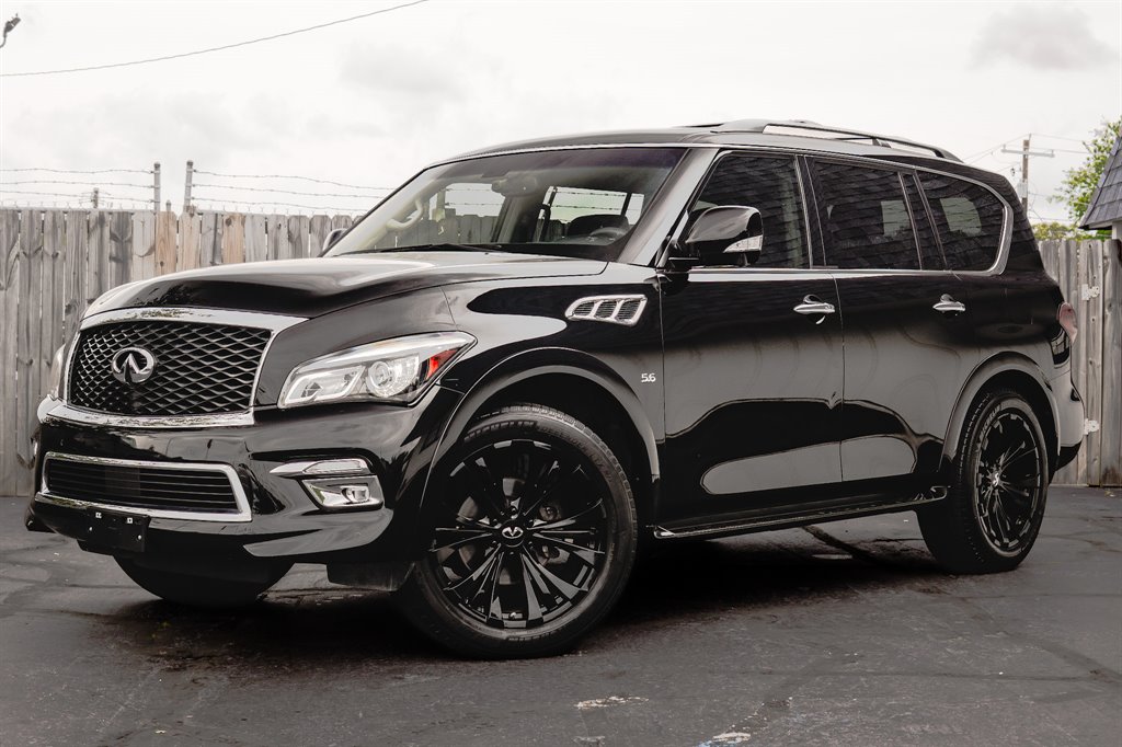 2016 Infiniti QX80 photo