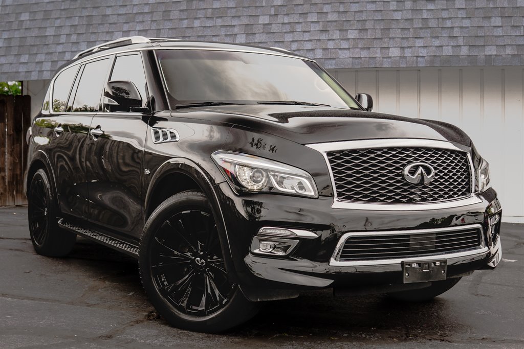 2016 Infiniti QX80 photo