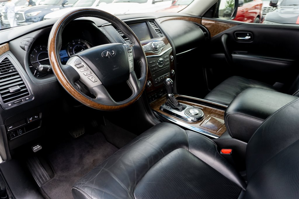 2016 Infiniti QX80 photo