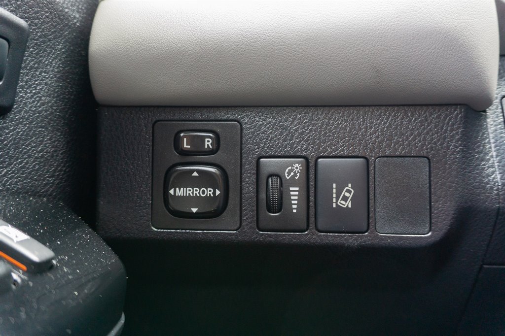 2016 Toyota RAV4 Limited photo