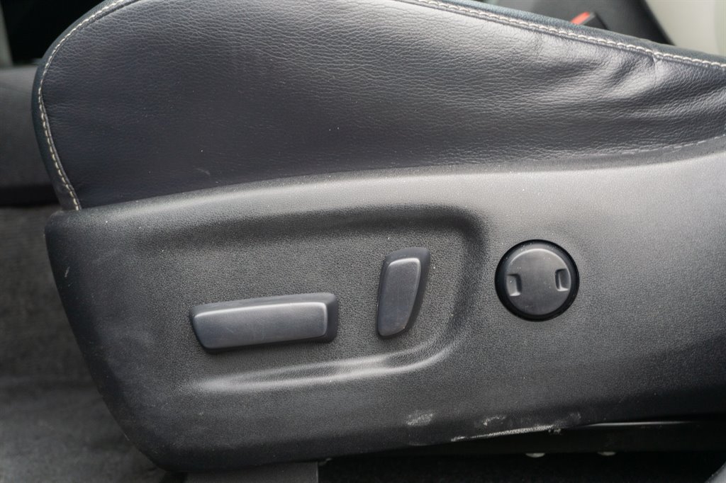 2016 Toyota RAV4 Limited photo
