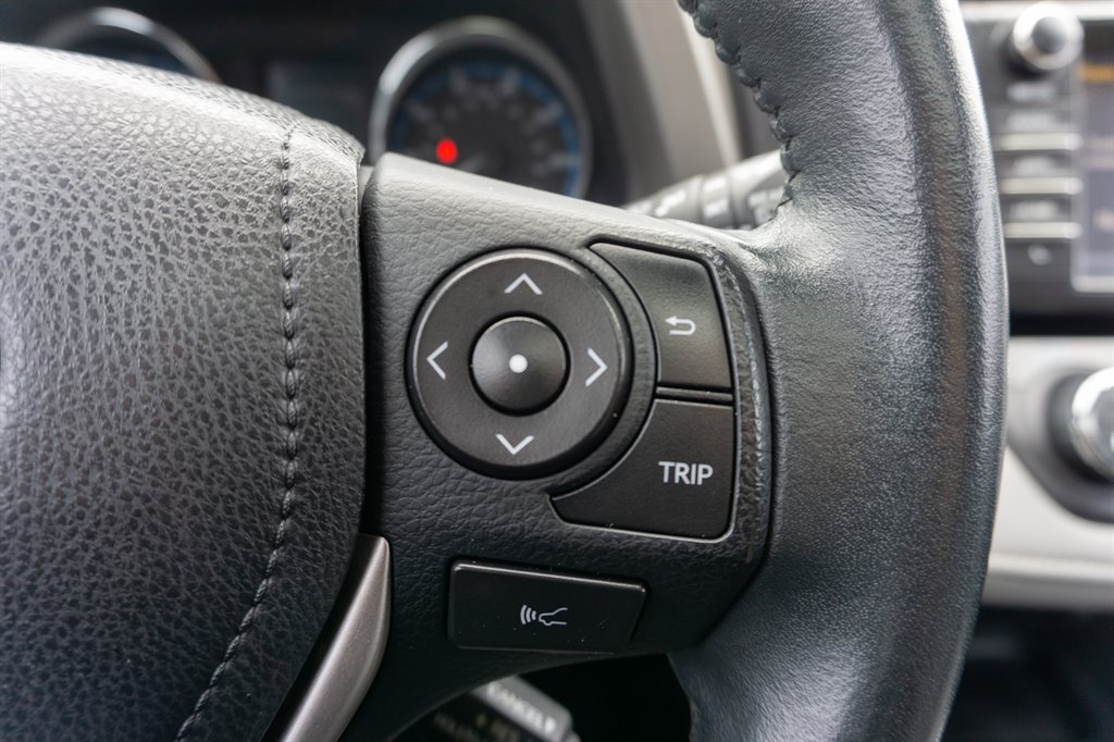 2016 Toyota RAV4 Limited photo