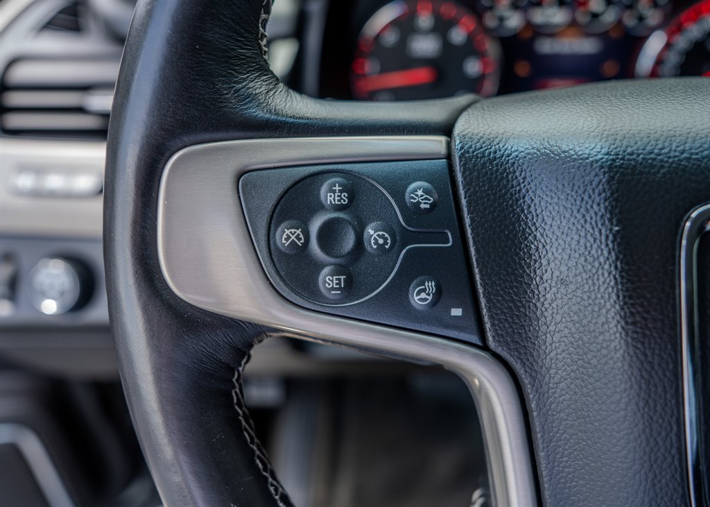 2016 GMC Yukon XL 1500 Denali photo