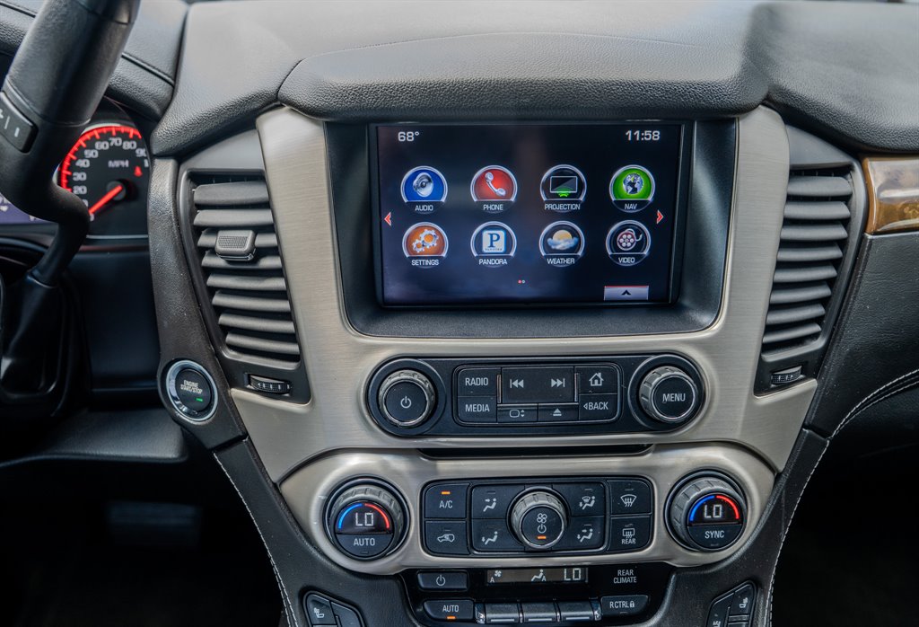 2016 GMC Yukon XL 1500 Denali photo