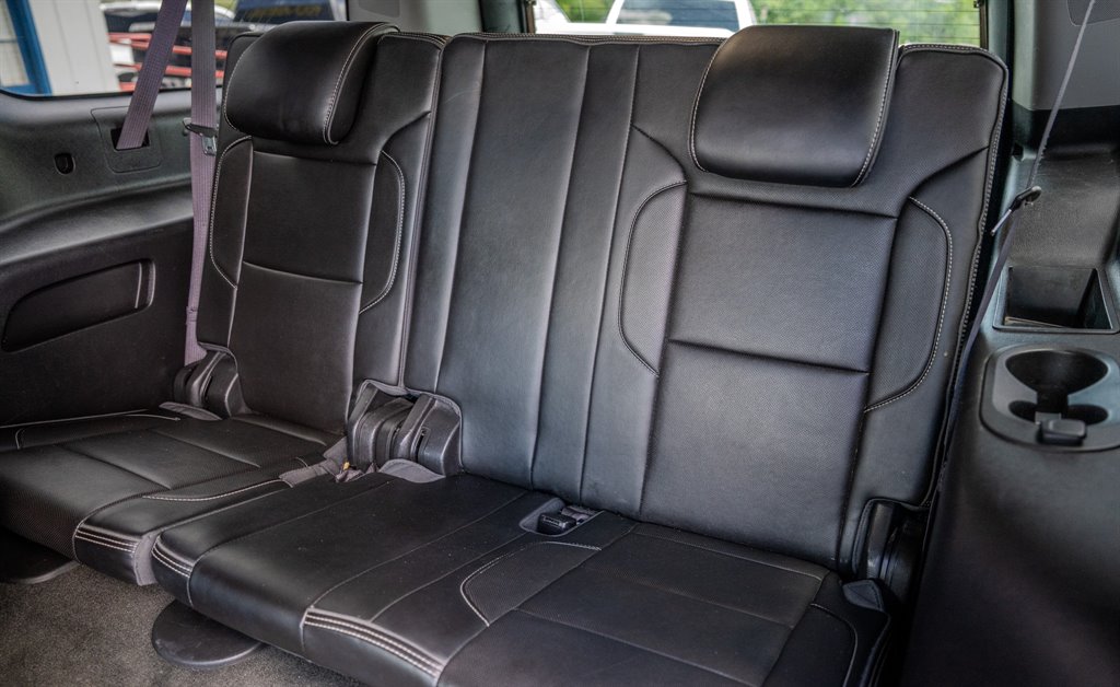 2016 GMC Yukon XL 1500 Denali photo