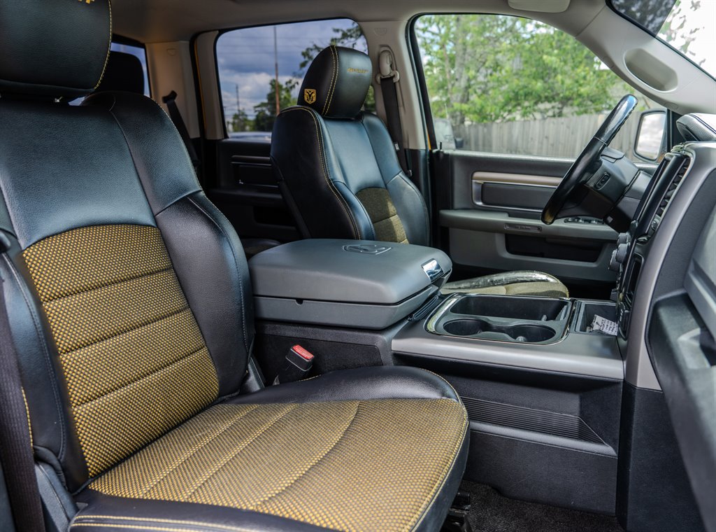 2016 RAM 1500 Sport photo
