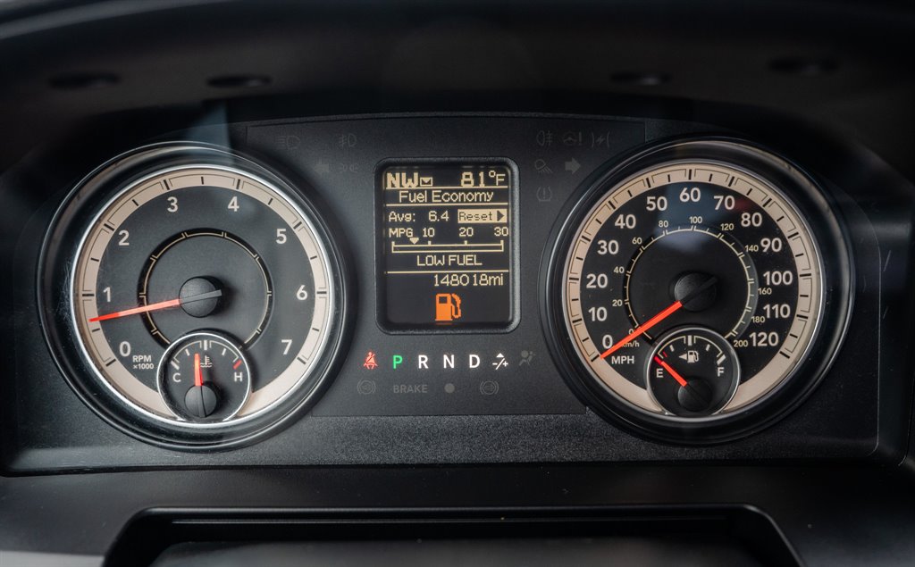 2016 RAM 1500 Sport photo