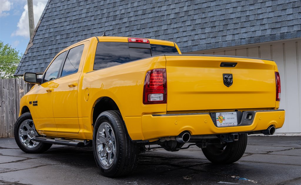 2016 RAM 1500 Sport photo