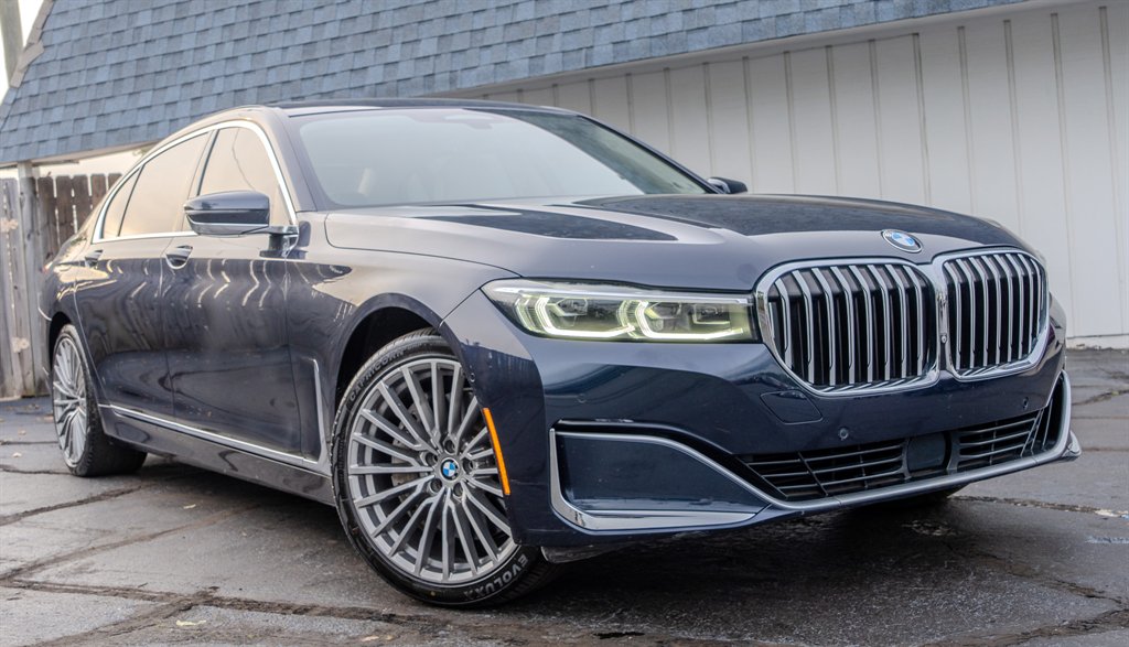 2020 BMW 7-Series 750xi photo