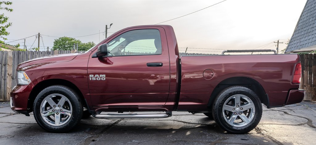 2016 RAM 1500 Express photo