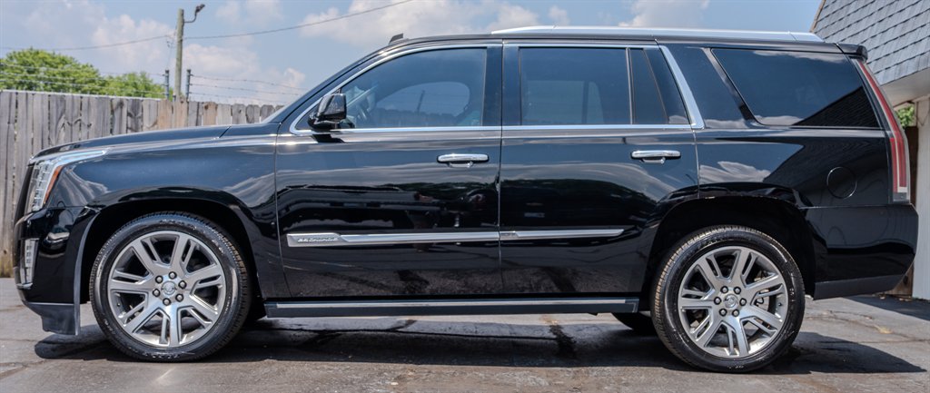 2015 Cadillac Escalade - $24,095
