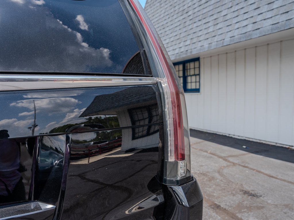 2015 Cadillac Escalade - $24,095