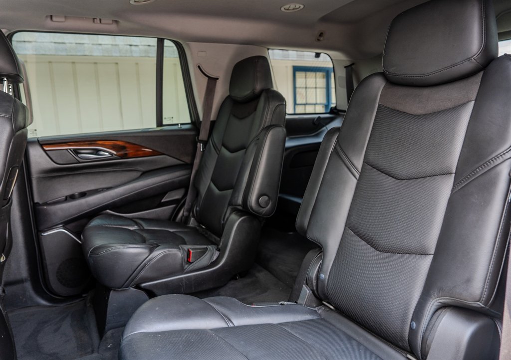 2015 Cadillac Escalade - $24,095