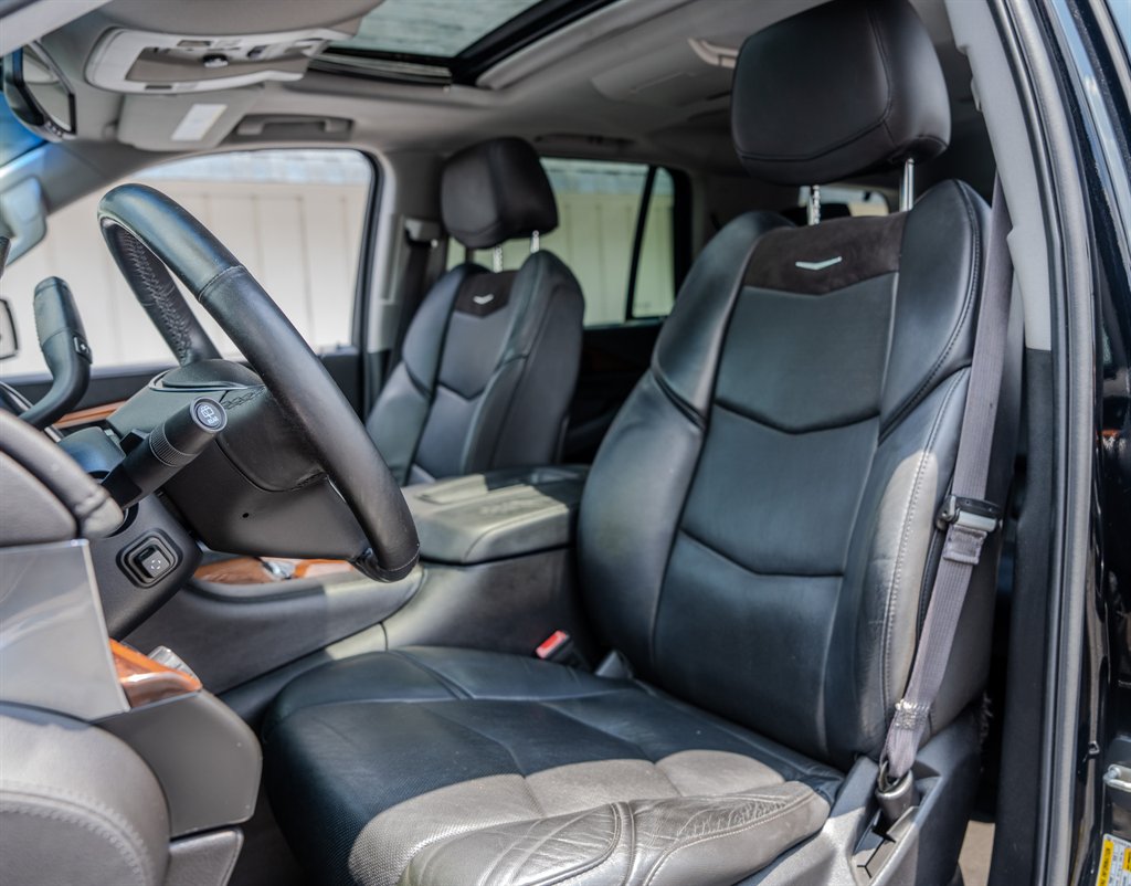 2015 Cadillac Escalade - $24,095