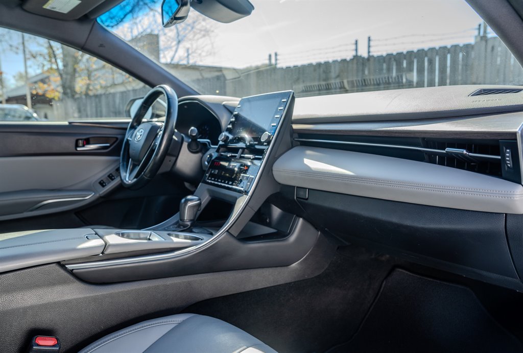2020 Toyota Avalon - $19,985