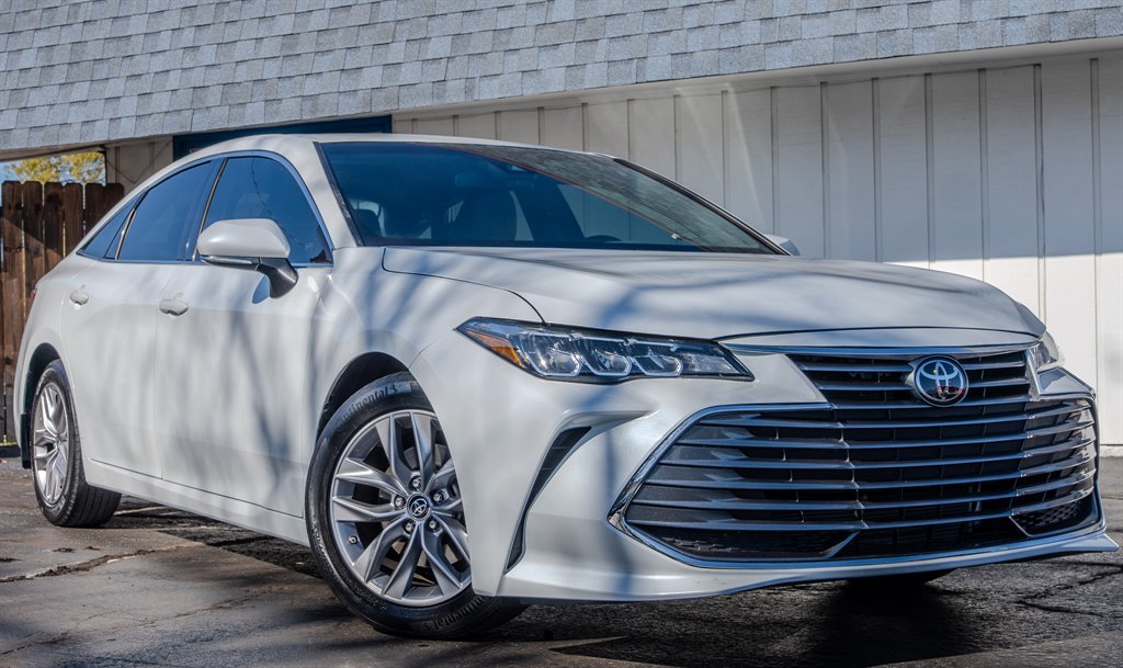 2020 Toyota Avalon - $19,985