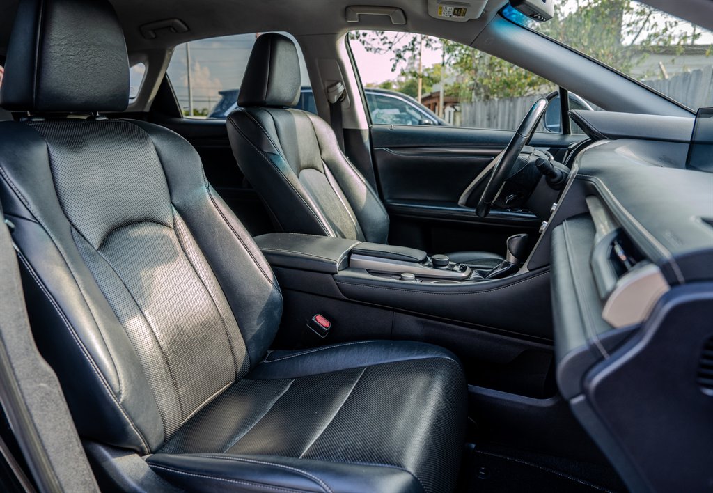 2019 Lexus RX - $27,025