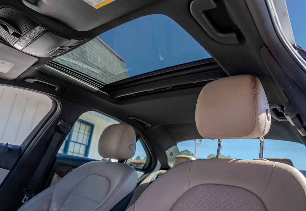 2019 Mercedes-Benz C-Class - $27,063