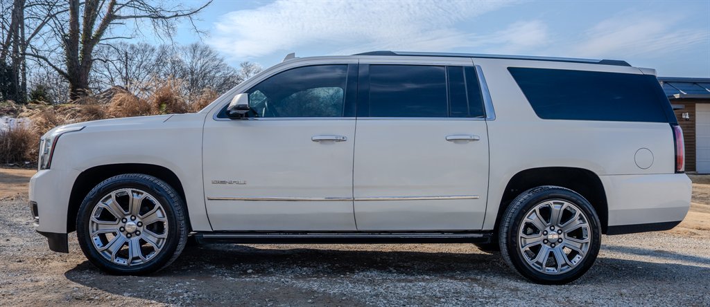 2015 GMC Yukon - $15,950