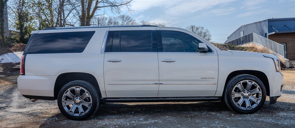 2015 GMC Yukon - $15,950