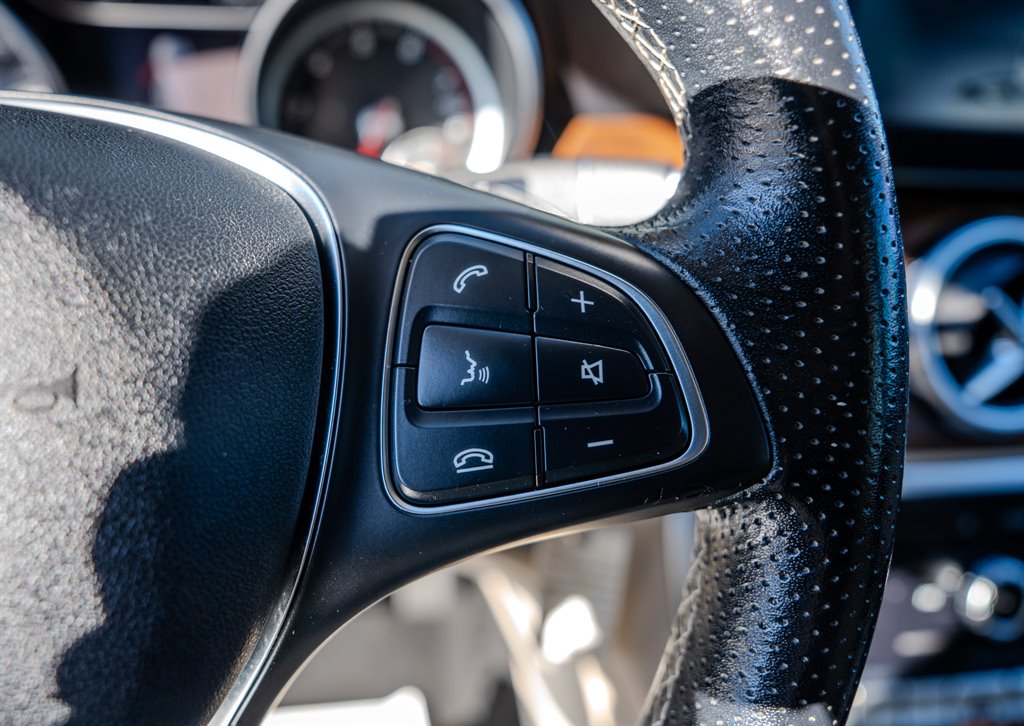 2019 Mercedes-Benz GLA - $19,075