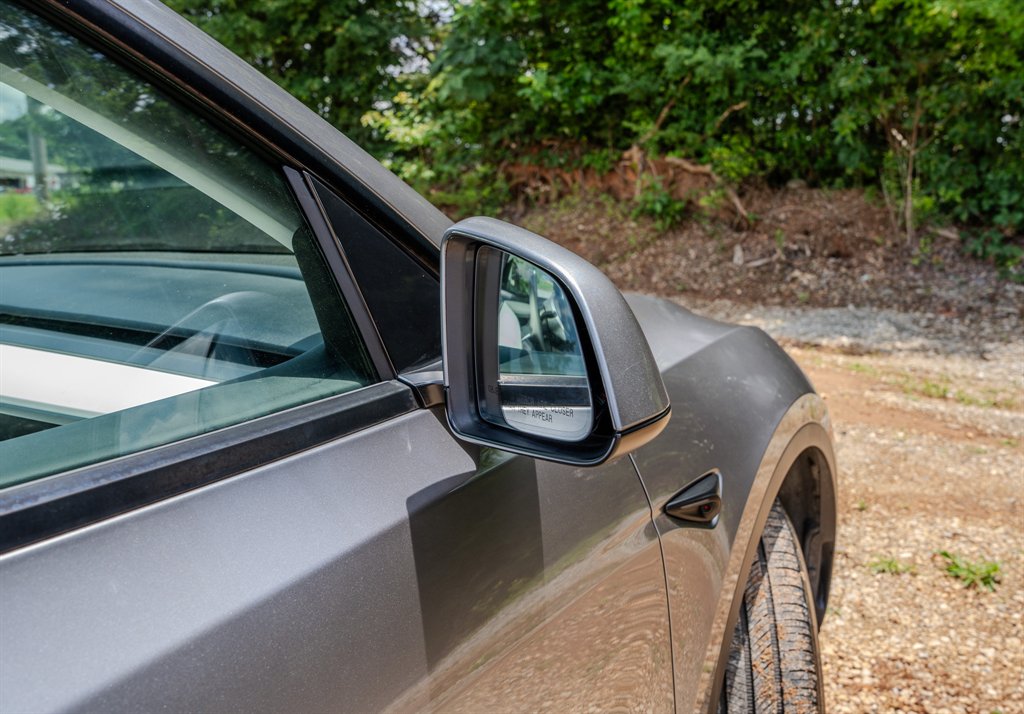 2024 Tesla Model Y - $37,999