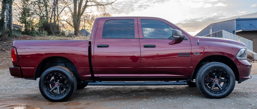 2017 Ram 1500 - $18,925