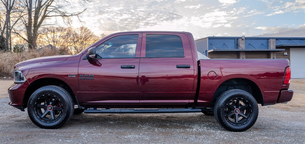 2017 Ram 1500 - $18,925