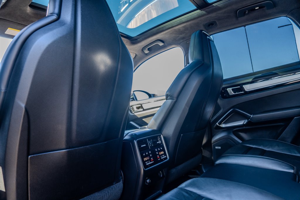 2019 Porsche Cayenne - $49,923