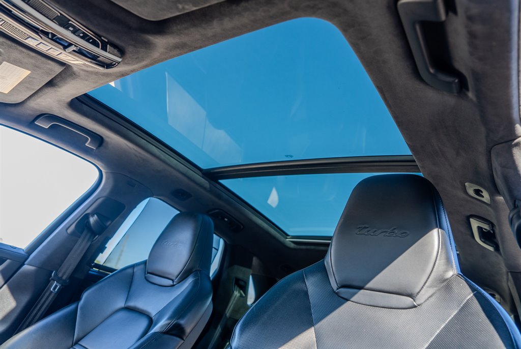 2019 Porsche Cayenne - $49,923