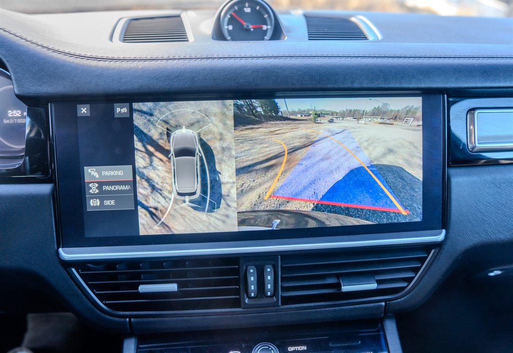 2019 Porsche Cayenne - $49,923