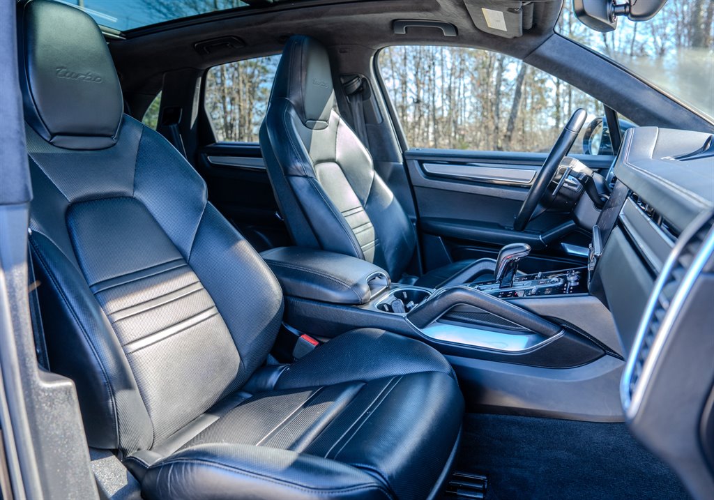 2019 Porsche Cayenne - $49,923