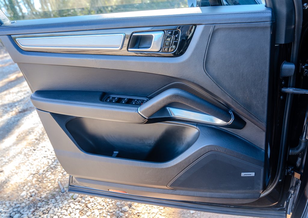 2019 Porsche Cayenne - $49,923