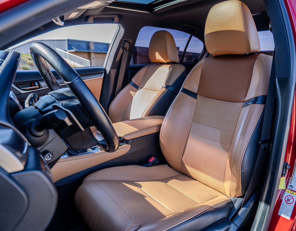 2017 Lexus GS - $31,715