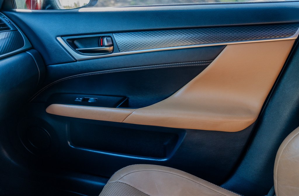2017 Lexus GS - $31,715