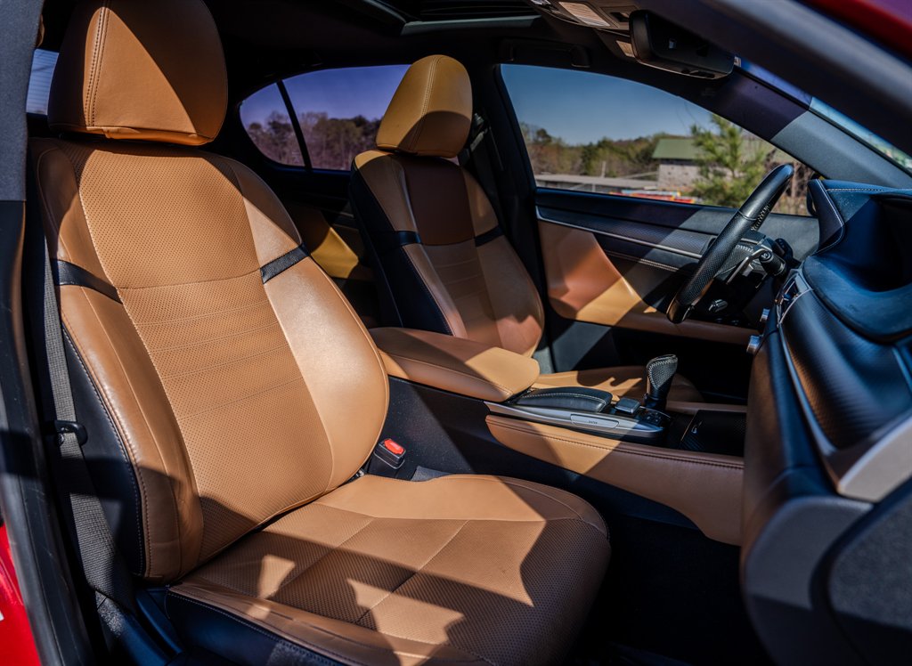 2017 Lexus GS - $31,715