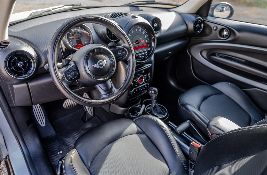 2015 MINI Paceman - $9,950