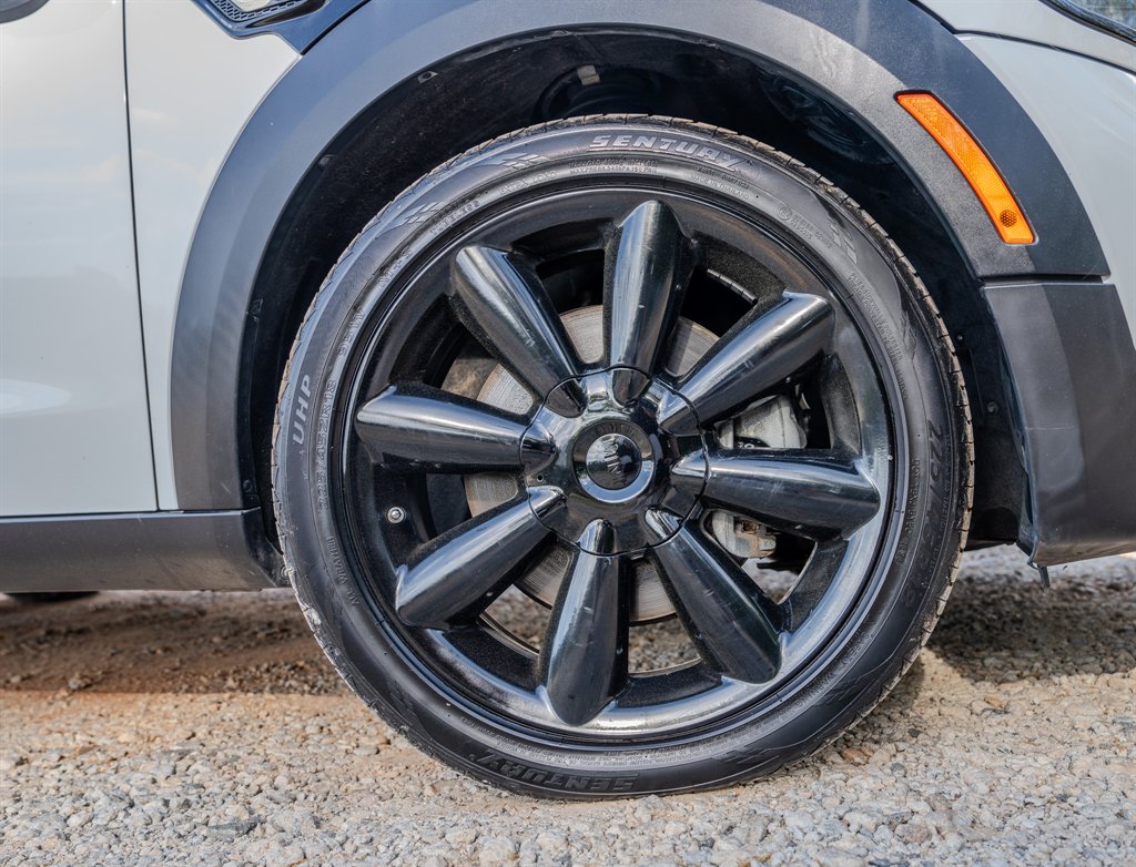 2015 MINI Paceman - $9,950
