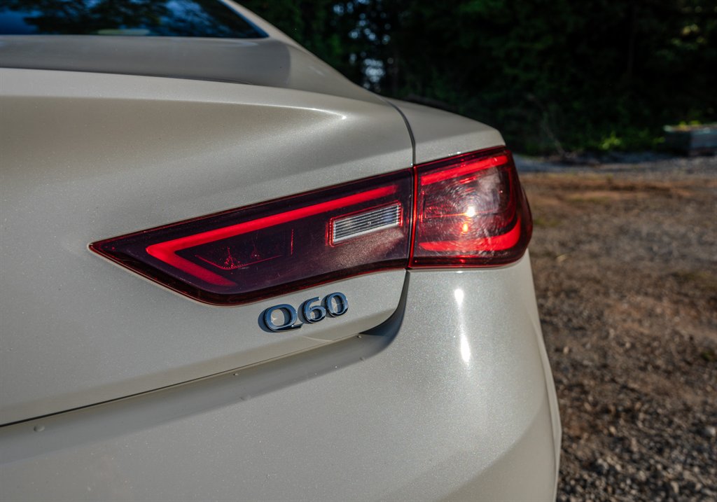 2017 INFINITI Q60 - $19,950