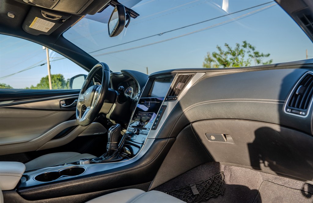 2017 INFINITI Q60 - $19,950