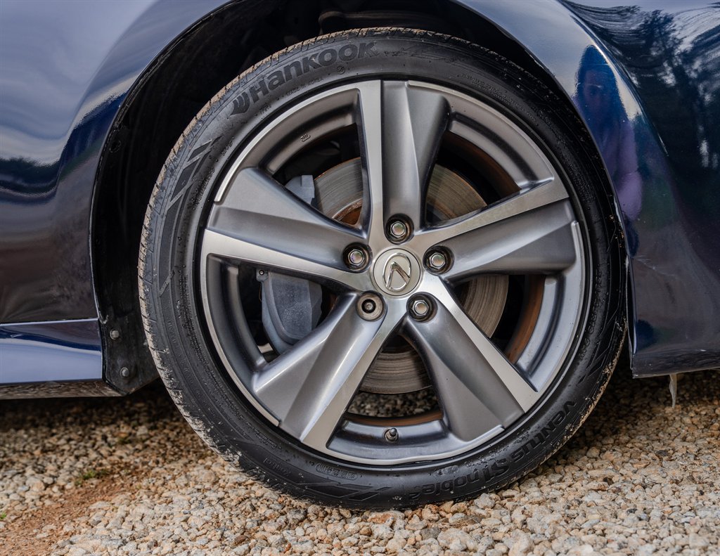 2016 Lexus GS - $17,950