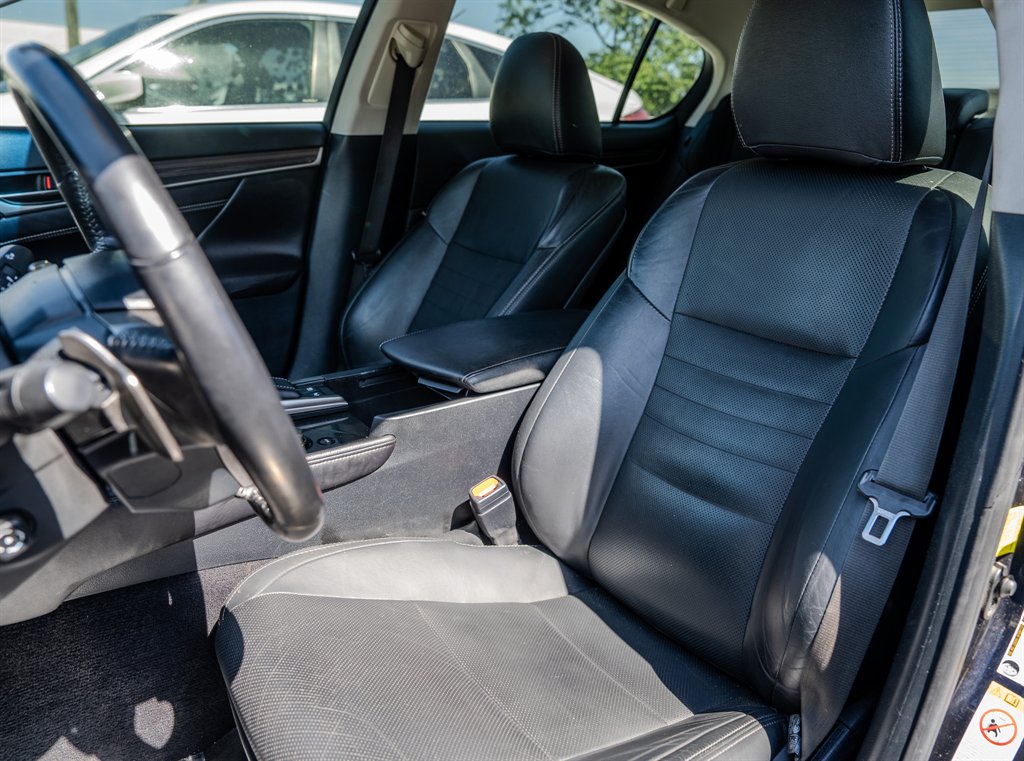 2016 Lexus GS - $17,950