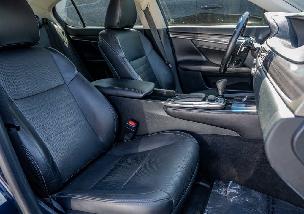 2016 Lexus GS - $17,950