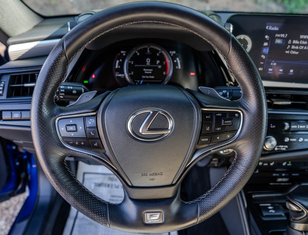 2022 Lexus ES - $37,105